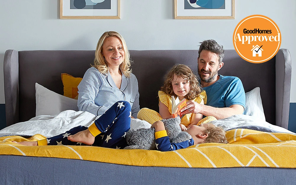 Silentnight Geltex Ultra 3000 Mirapocket Medium Mattress, Superking 9 Silentnight Geltex Ultra 3000 Mirapocket Medium Mattress, Superking - Image 7