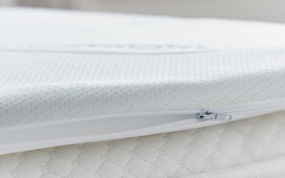 Silentnight Impress Memory Foam 2.5cm Mattress Topper, King Size 6 Silentnight Impress Memory Foam 2.5cm Mattress Topper, King Size - Image 4