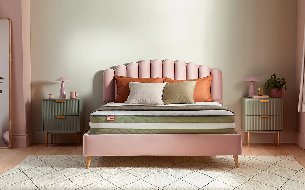 Silentnight Just Breathe Eco Comfort Hybrid Mattress, King Size 4 Silentnight Just Breathe Eco Comfort Hybrid Mattress, King Size - Image 2