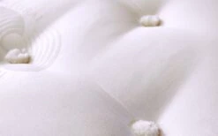 Sleepeezee Perfectly British Mayfair 3200 Pocket Pillow Top Mattress, Superking Zip And Link 8 Sleepeezee Perfectly British Mayfair 3200 Pocket Pillow Top Mattress, Superking Zip And Link -Bedding Specialty Store sleepeezee perfectly british mayfair 3200 pocket mattress closeup